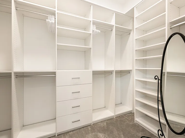 Master Suite 1 Walk-In Closet