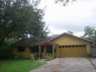 2nd image of 4990 Hawthorn Woods Way