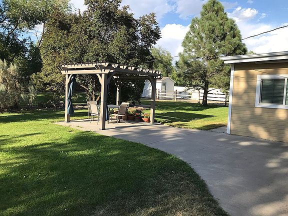 5th image of 2642 Dahlia Dr
