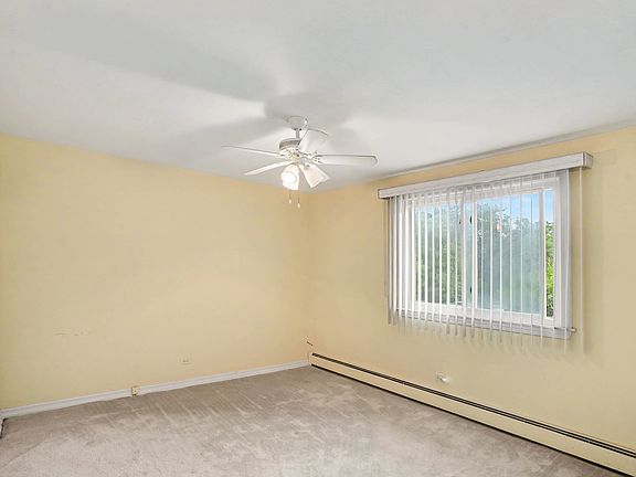 3rd image of 11115 S 84th Ave APT 2B