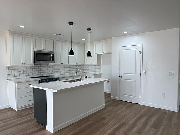 3rd image of 1313 Mayo
