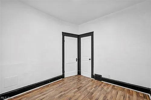 12001 Oakview Ave — Photo 5