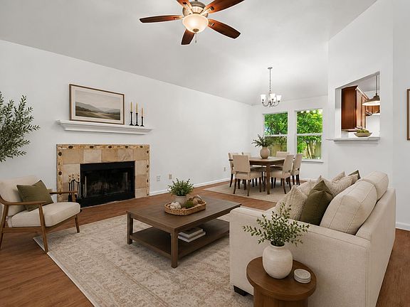 3rd image of 408 N Mount Rushmore Dr