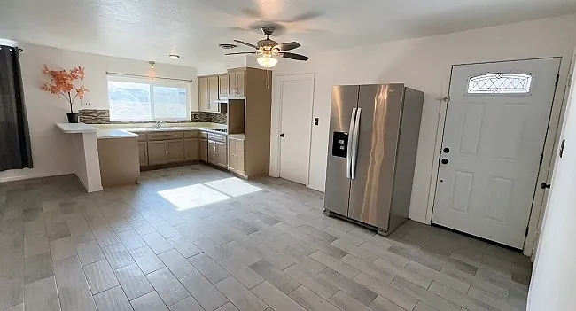 3 bed, 1300 sqft, $1,850 — Photo 4