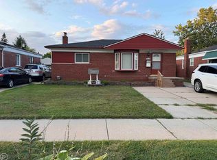 21419 E Thirteen Mile Rd, Saint Clair Shores, MI 48082