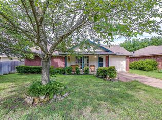 207 Gatrix Ave, Cleburne, TX 76033