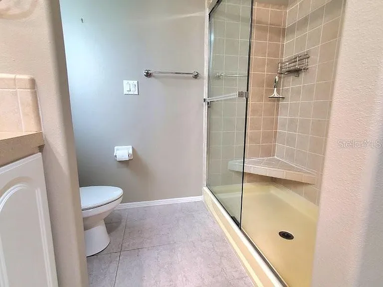 14 Freeman Ave — Photo 24