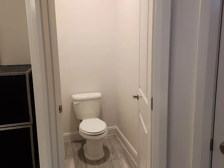 110 S Chalon Dr — Photo 23