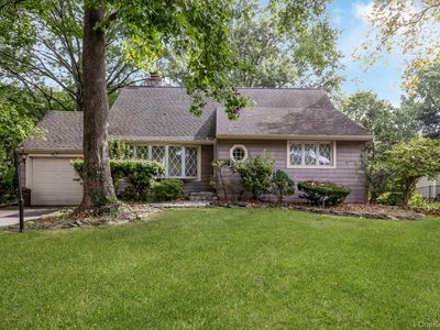 34 Midland Road, Roslyn Heights, NY, 11577