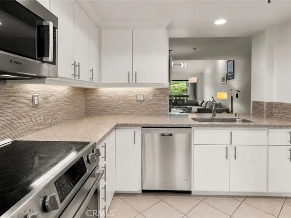 2 Canyon Island Dr, Newport Beach, CA 92660