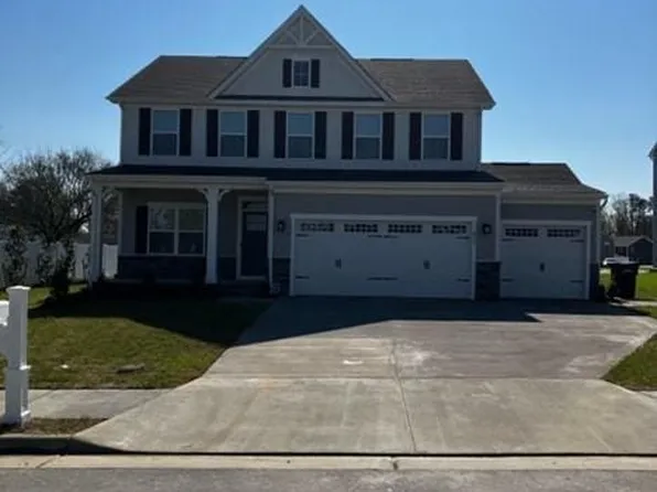 833 General Pickett Dr, Suffolk, VA 23435
