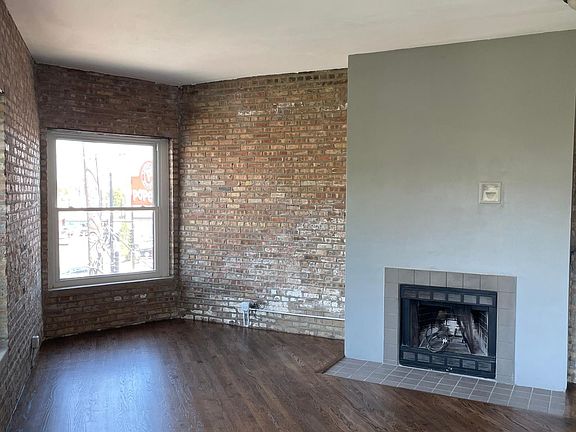 2nd image of 2355 N Damen Ave #E