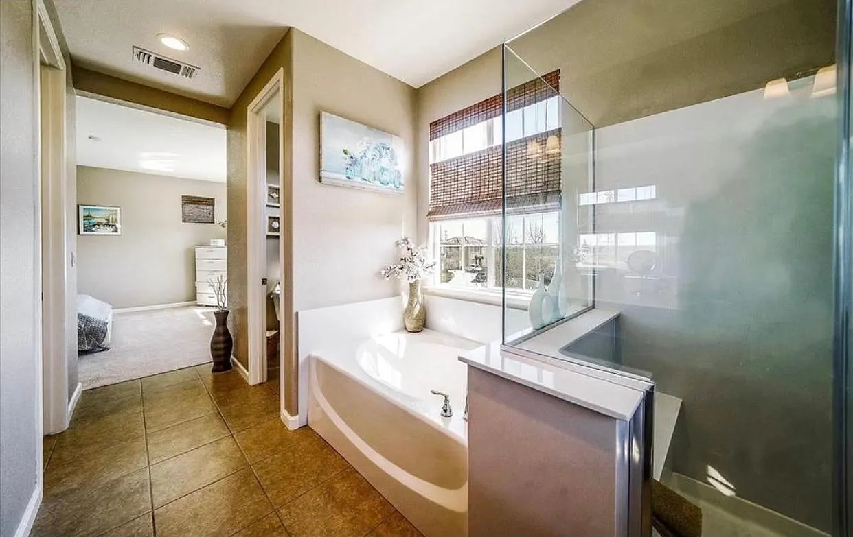 405 Baja Ct — Photo 4