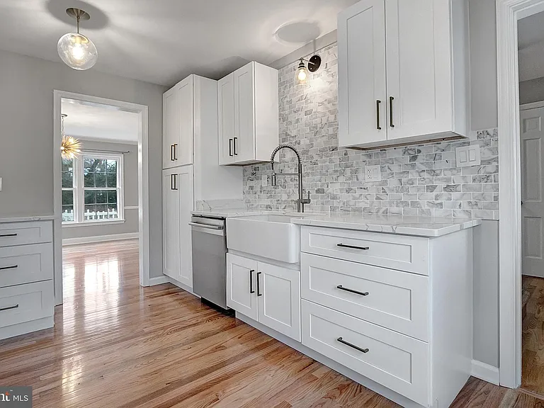 108 Oakmont Ct NE — Photo 12