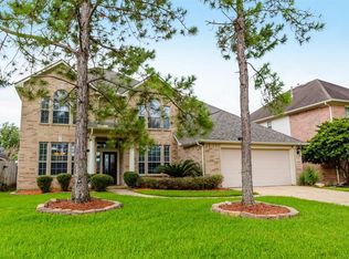 3038 Summercrest Dr, Pearland, TX 77584