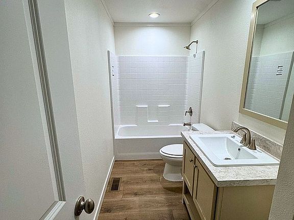 4th image of 845 E Diagonal Rd Space 161