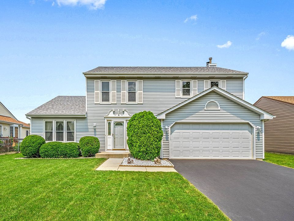 1st image of 16 Hunter Dr