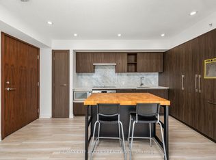 17 Bathurst St #2015, Toronto, ON M5V0N1