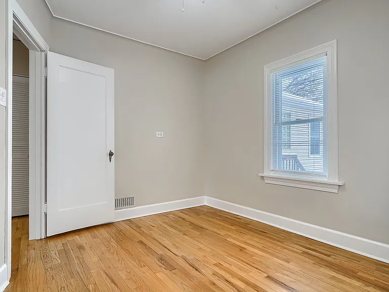 Mainfloor bedroom 2