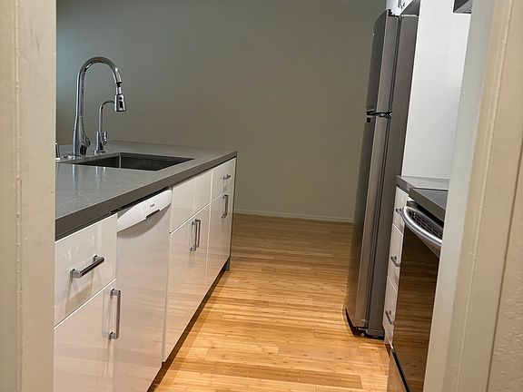 3rd image of 1090 Main St APT 203