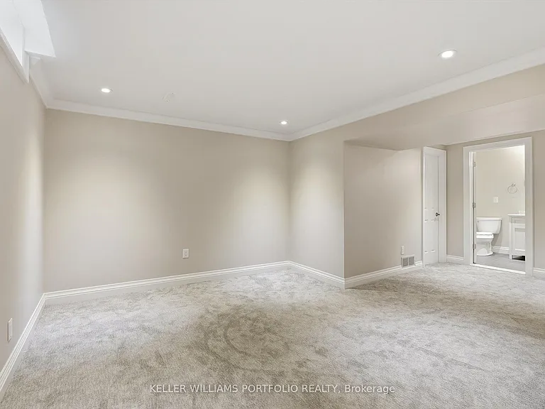 287 Royal Albert Ct — Photo 42