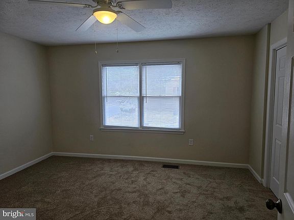 4th image of 518 Yorktowne Pl