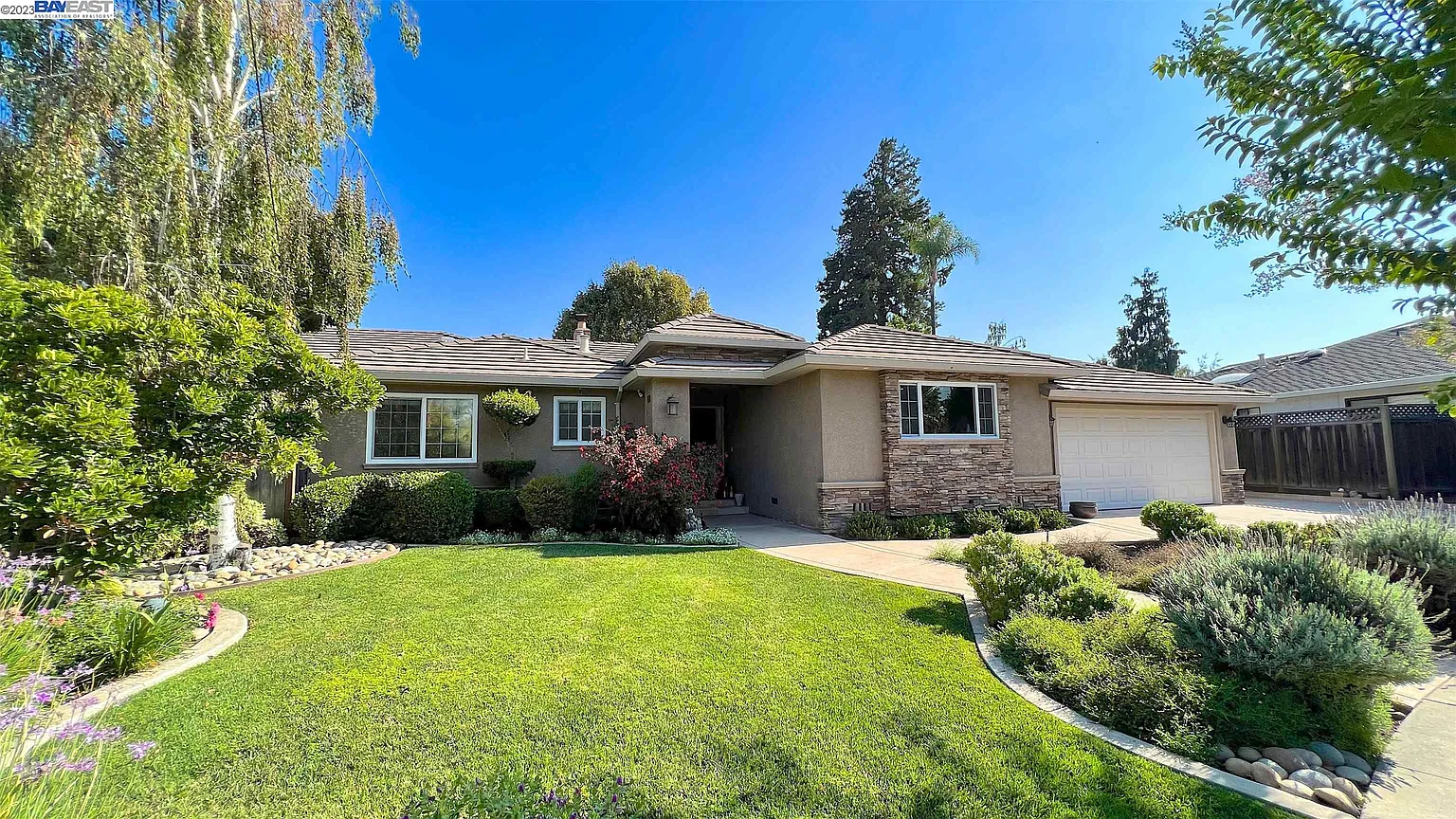 38002 Kimbro St photo 1