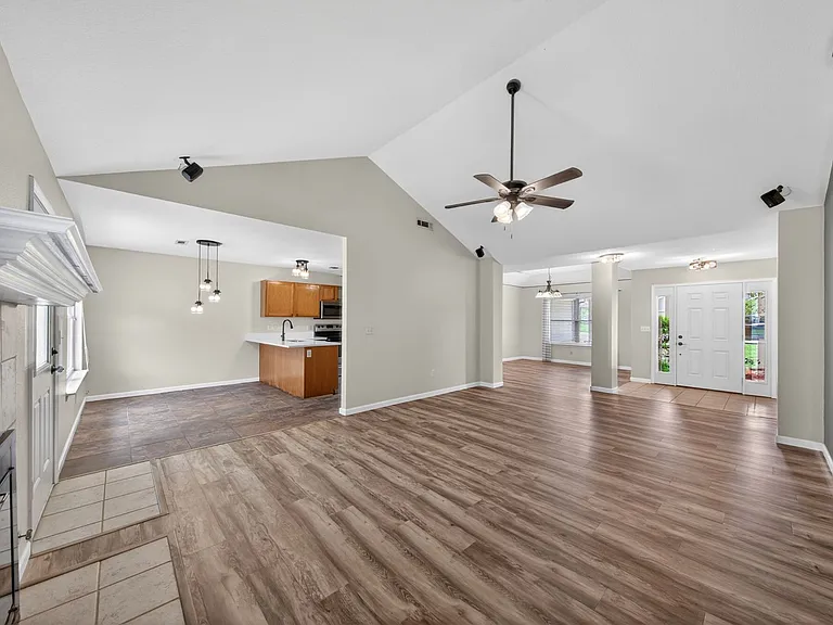903 Tyra Ln — Photo 5