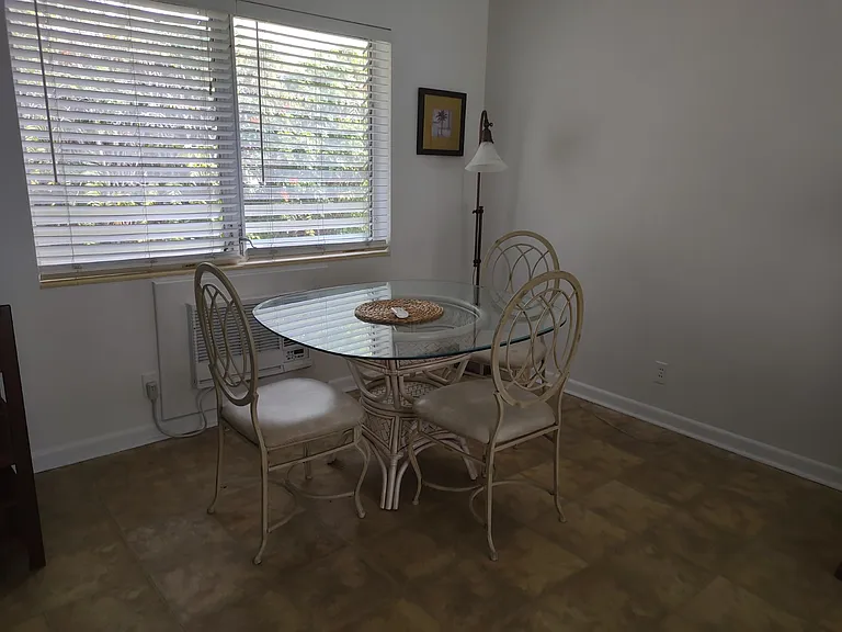 411 Seasage Dr — Photo 15
