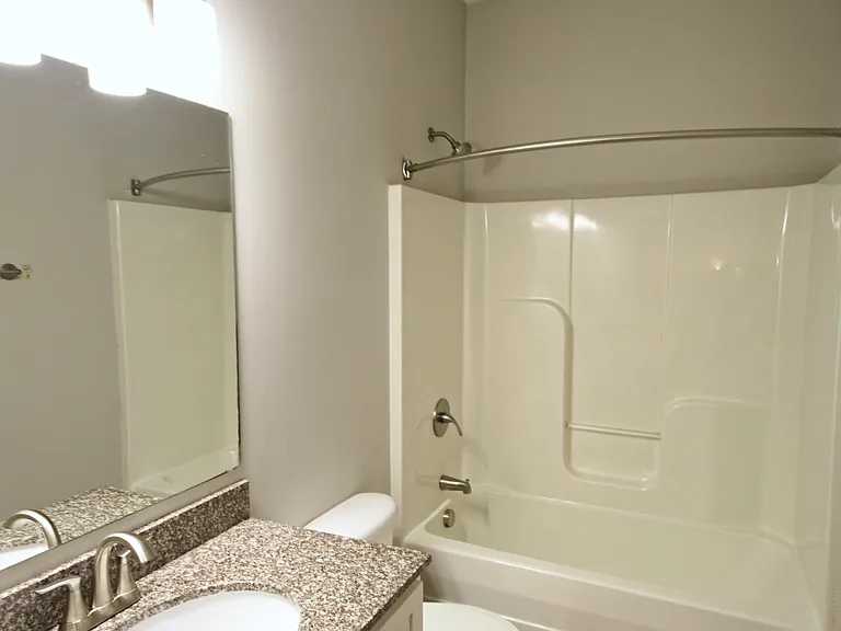 Hayden Place Apartments — Photo 33