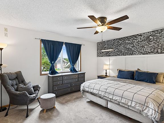 3rd image of 1820 Highland Trl