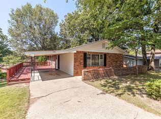 1408 Big Bend Rd, Poplar Bluff, MO 63901