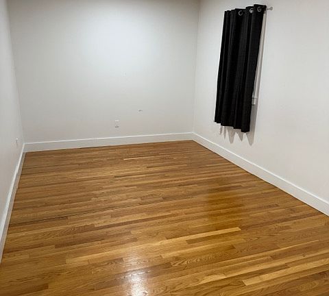 3rd image of 32 Cambridge Ave #2B