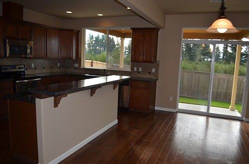 1st image of 3918 19th Ave NE