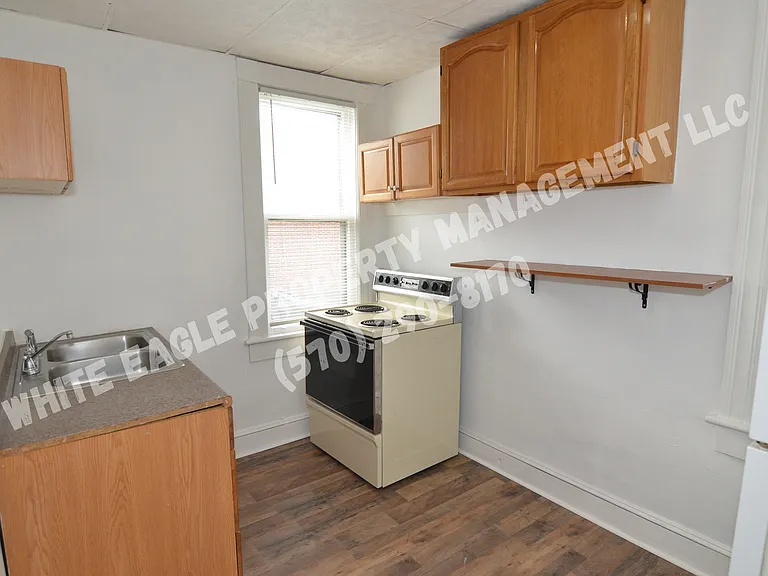 208 Olyphant Ct #A — Photo 14
