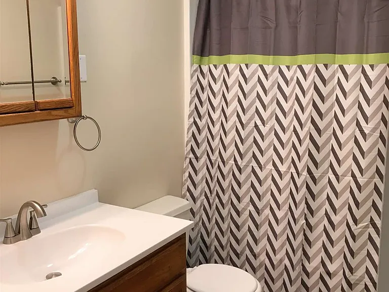 205 King Dr — Photo 10