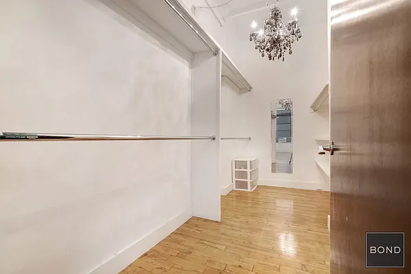 Rented by Bond New York | media 21