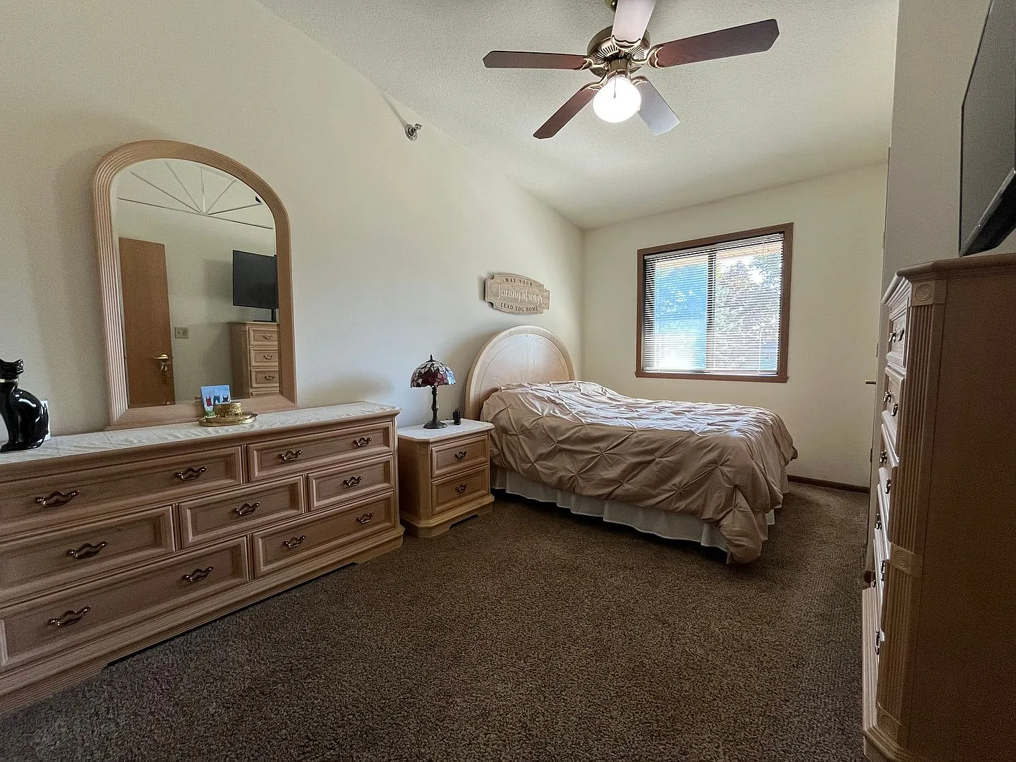 11202 W National Ave — Photo 4