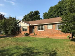 1839 Harbour Oaks Dr, Snellville, GA 30078