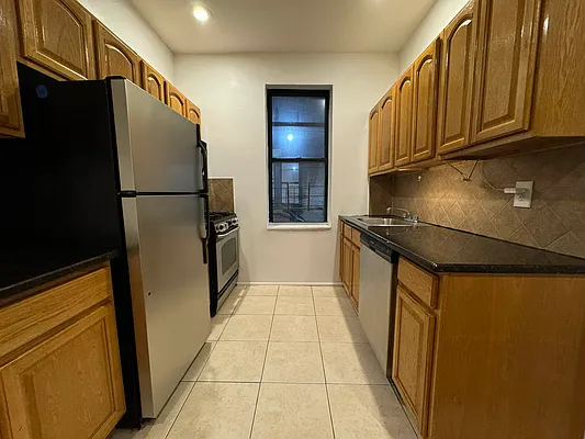 Rented by Sterea Realty Group LLC | media 13