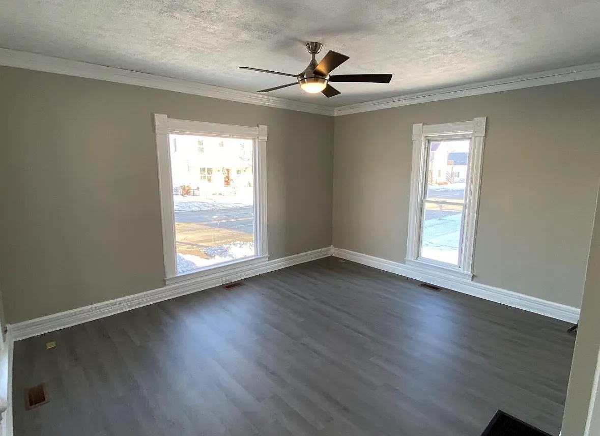 3 bed, 1.5 bath, 1648 sqft, $1,700 — Photo 4