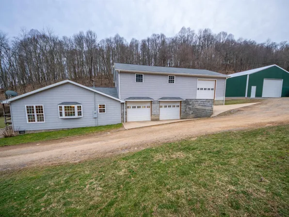 3078 Jakes Run Rd, Rivesville, WV 26588