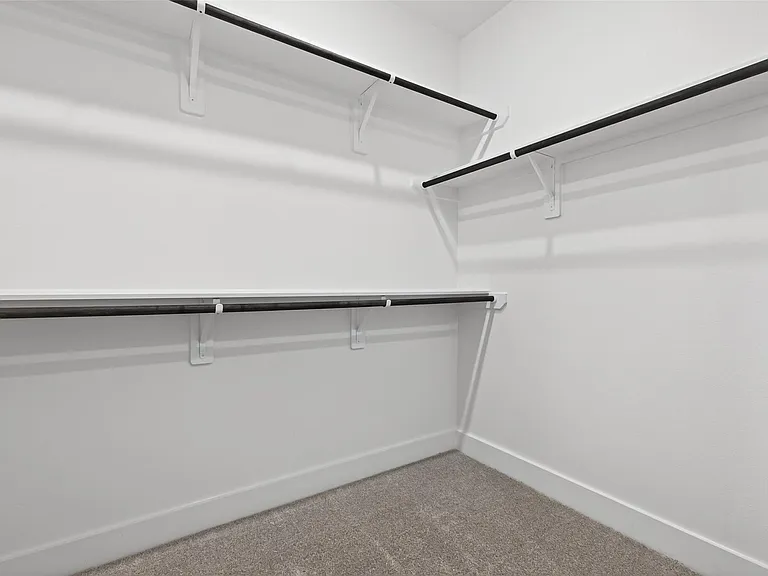 702 Sonfield Dr — Photo 31
