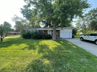 2320 Patterson Rd, Florissant, MO 63031