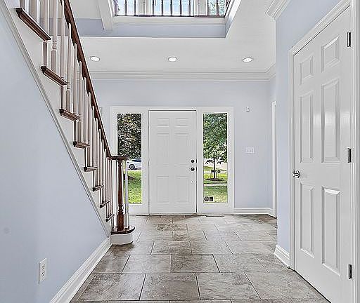 Impressive 3 story entry