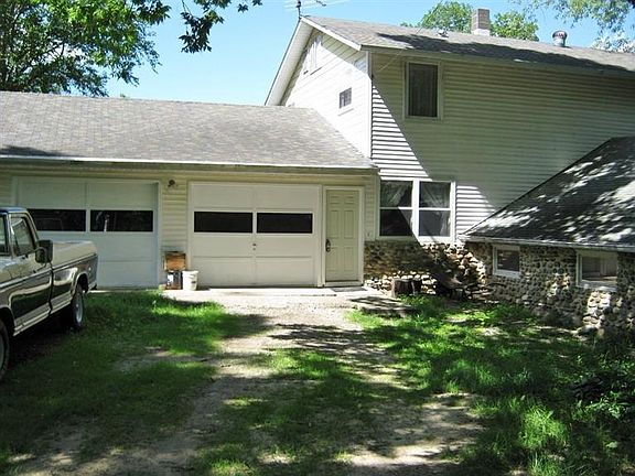 2nd image of 1827 Parker Ave
