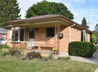 2906 Delaware Ave, Racine, WI 53403