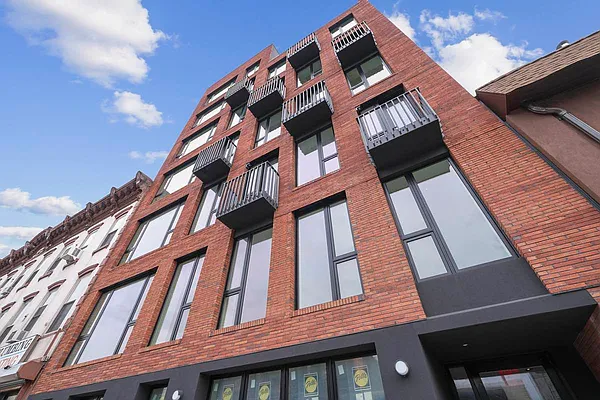 Rented by Jason A Moore, LREB | media 24