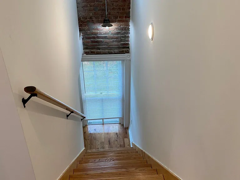 303 Rivermont Ave — Photo 27