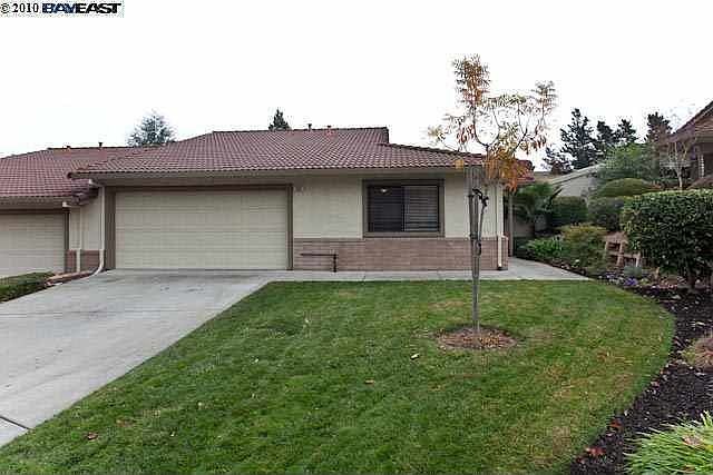 1st image of 458 Vineyard Pl